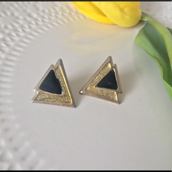 Vintage Jewelry - Triangle Vintage Stud Earrings